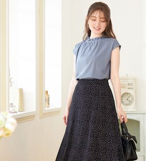 alotta（アロッタ）の「【接触冷感】フリル衿フレンチスリーブトップス（カットソー）」｜ブルー
