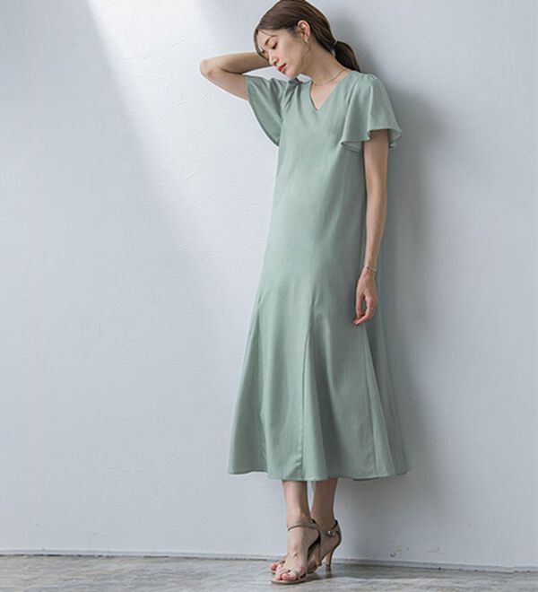 Pierrot（ピエロ）の「華奢見せフレア袖ワンピース（カットソーワンピース）」｜詳細画像