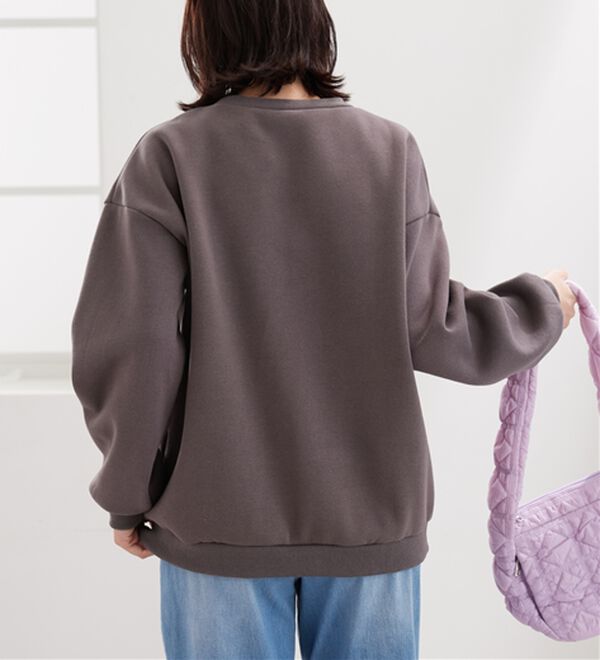 BELLUNA（ベルーナ）の「ニット帽ネコ3匹ネコ裏起毛プルオーバー（カットソー）」｜詳細画像