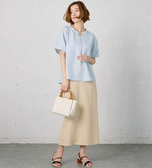 BELLUNA（ベルーナ）の「麻調合繊パール付タックデザインブラウス（ブラウス）」｜詳細画像