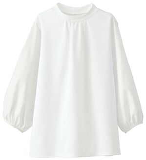 BELLUNA（ベルーナ）の「袖異素材切替ハイネックプルオーバー（カットソー）」｜オフ白