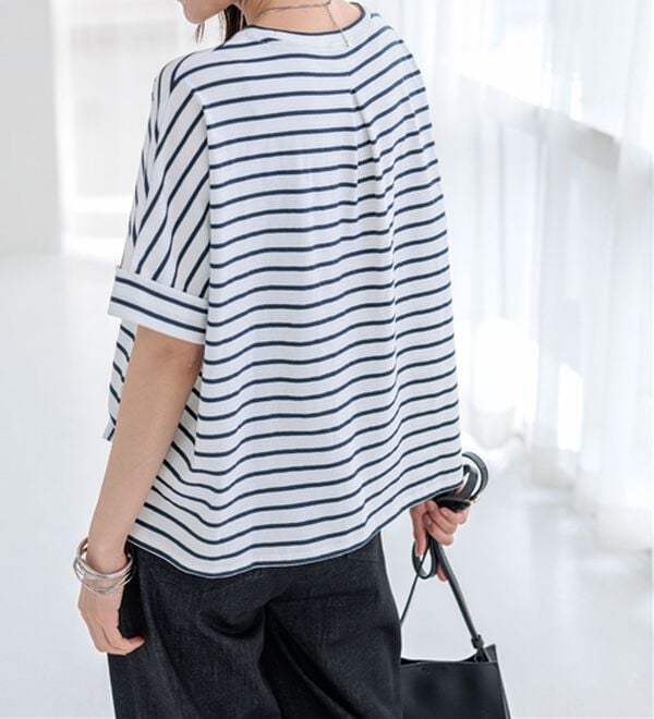 BELLUNA（ベルーナ）の「ヒンヤリ実感！大人顔サマ見えゆったりＴシャツ（Tシャツ）」｜詳細画像