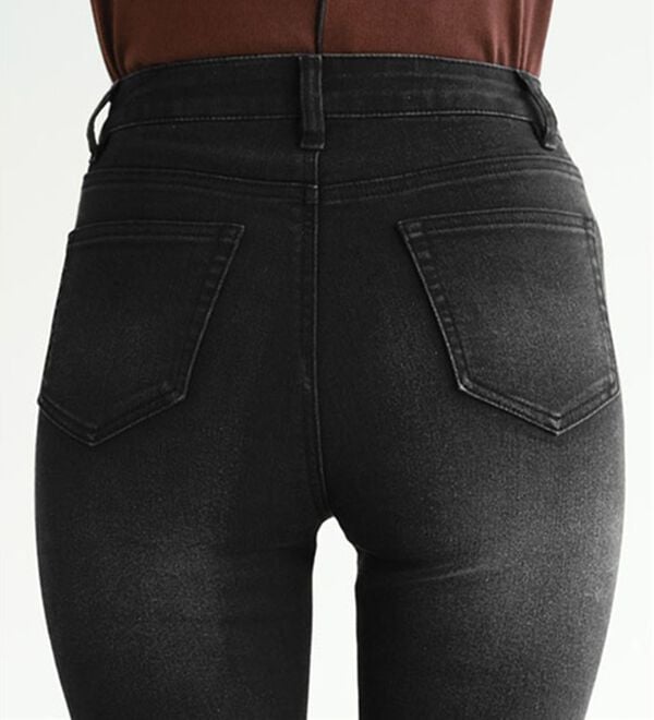 Pierrot（ピエロ）の「【ＸＳ～４Ｌ】ストレッチスキニーデニムパンツ（フルレングスパンツ）」｜詳細画像