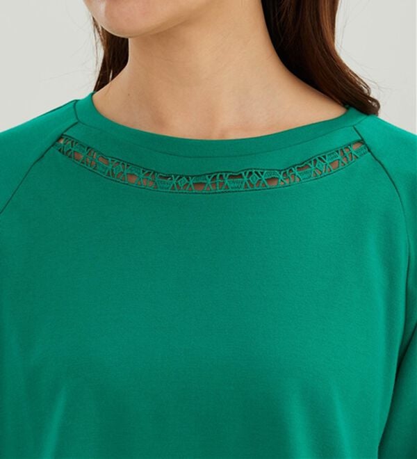 BELLUNA（ベルーナ）の「衿＆袖ハシゴレース使いプルオーバー（カットソー）」｜詳細画像