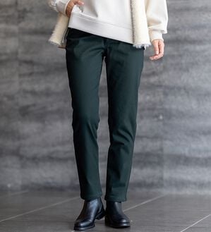 BELLUNA（ベルーナ）の「静電防止！蓄熱綿サテンストレッチカラーパンツ（フルレングスパンツ）」｜モスグリーン