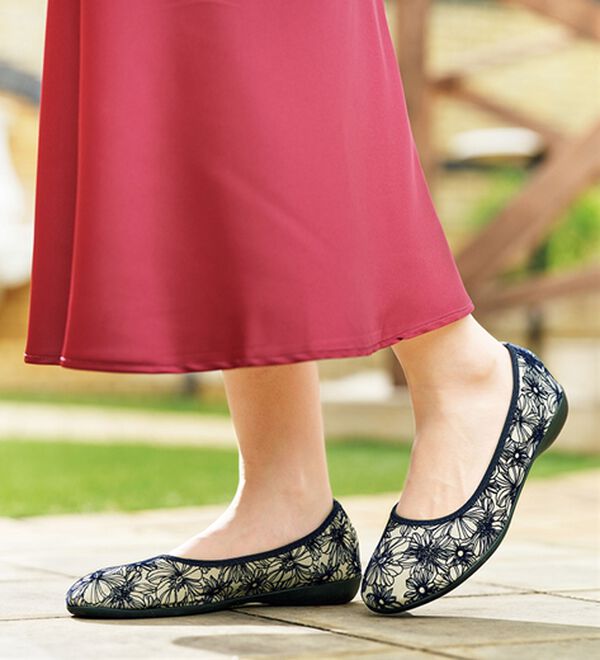 BELLUNA（ベルーナ）の「日本製やわらか軽量パンプス（パンプス）」｜詳細画像