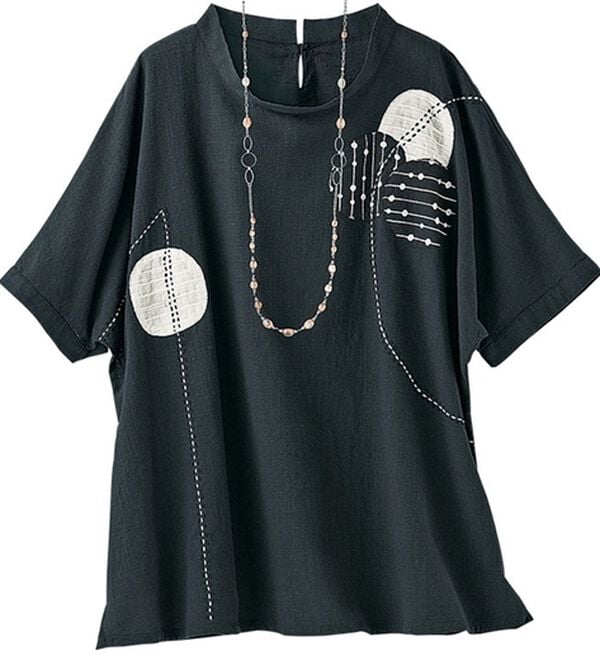 BELLUNA（ベルーナ）の「刺し子刺しゅう使いモダンブラウス（ブラウス）」｜黒系