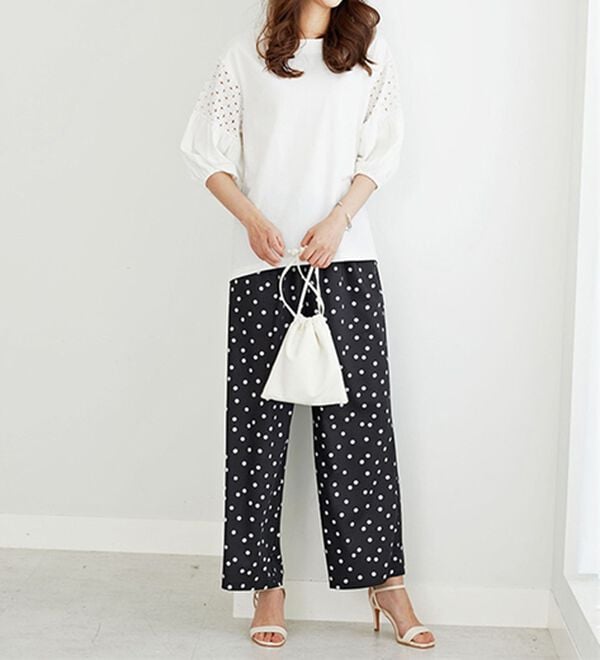 BELLUNA（ベルーナ）の「ボリューム袖レース切替プルオーバー（カットソー）」｜詳細画像