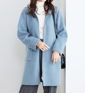 BELLUNA（ベルーナ）の「裏あぜ素材フードデザインコート（ロングコート）」｜ブルーグレー
