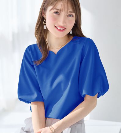 alotta（アロッタ）の「＜６つの機能付＞パフ袖ハートネックブラウスＴシャツ（ブラウス）」