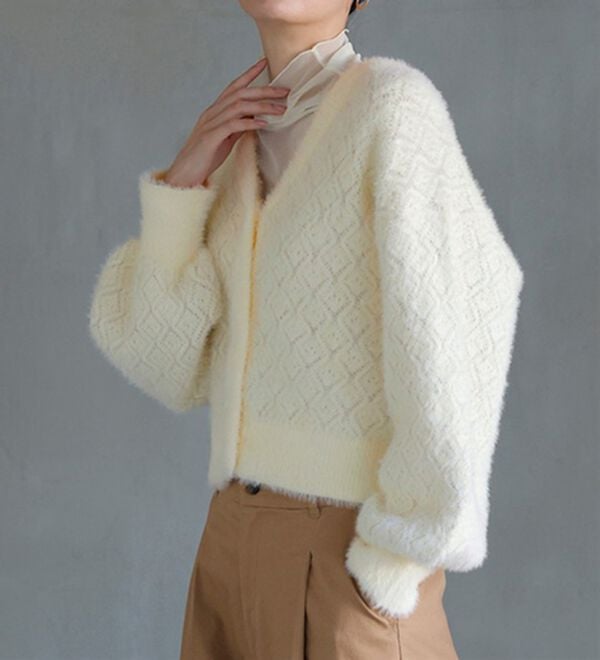 RANAN（ラナン）の「パール調ボタン付フェザーニットカーディガン（ニットカーディガン）」｜詳細画像