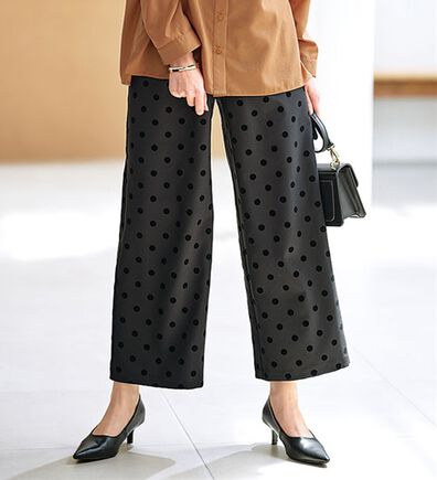 BELLUNA（ベルーナ）の「ドットフロッキー素材ワイドパンツ（ワイドパンツ・ガウチョ）」