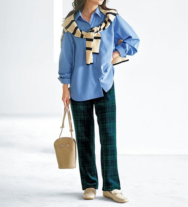 BELLUNA（ベルーナ）の「ふんわりなめらか裏ベロアパンツ（フルレングスパンツ）」｜詳細画像