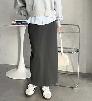 GeeRA（ジーラ）の「【着回し力◎】楽ちんすっきり見え！リブロングスカート（ロングスカート）」｜チャコールグレー