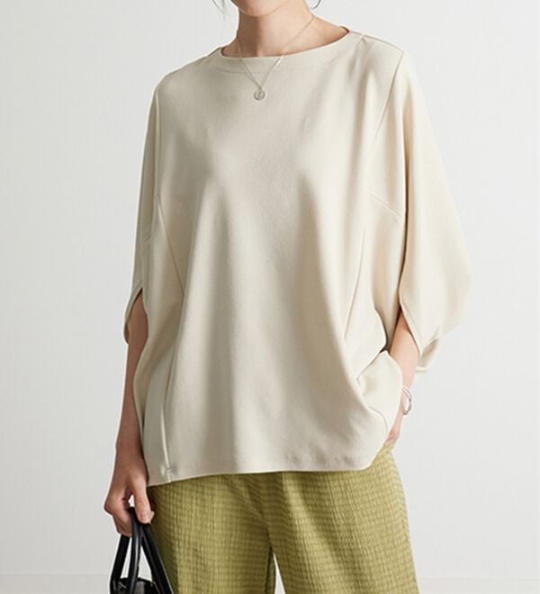 BELLUNA（ベルーナ）の「美しく隠す！技ありカットジョーゼットトップス（カットソー）」｜トープ