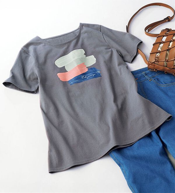 BELLUNA（ベルーナ）の「綿１００％ロング丈プリントＴシャツ（Tシャツ）」｜ペイント柄