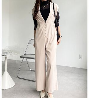 GeeRA（ジーラ）の「深Ｖネックフレンチスリーブサロペット（その他ワンピース）」｜アイボリー