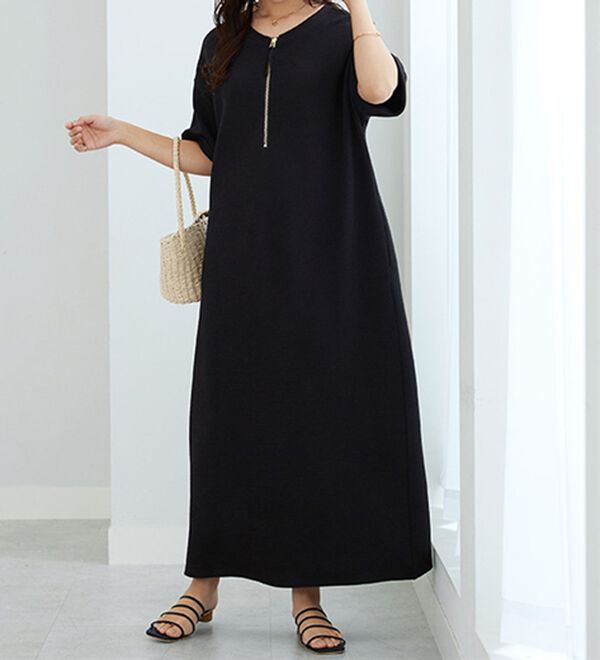 GeeRA（ジーラ）の「【ひんやり/着痩せ】ハーフジップ大人Ｔシャツワンピース（カットソーワンピース）」｜詳細画像