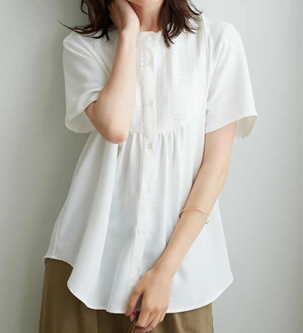BELLUNA（ベルーナ）の「【2つの機能付き】お手入れ楽々！レース使いシャツチュニック（ブラウス）」｜詳細画像