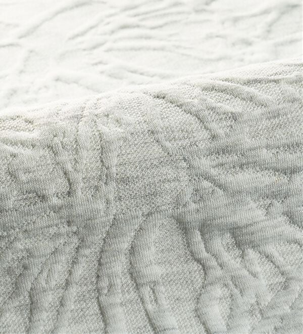 BELLUNA（ベルーナ）の「花柄ふくれジャカード素材プルオーバー（カットソー）」｜詳細画像