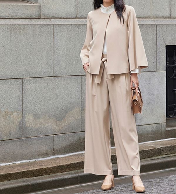 RANAN（ラナン）の「【２点セット】防しわ！洗える！ケープライクジャケットセットアップ（パンツスーツ）」｜詳細画像