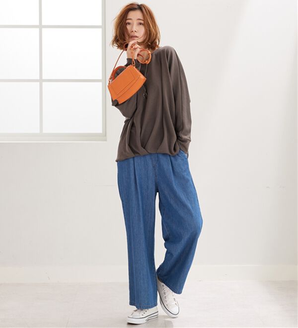 BELLUNA（ベルーナ）の「【新色追加】【2点セット】ネックレス付裾タックデザインプルオーバー（カットソー）」｜詳細画像