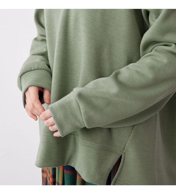 Viola e Viola（ヴィオラ エ ヴィオラ）の「【蓄熱保温】裏ファーVネックゆるシルエットパーカー（パーカー）」｜詳細画像