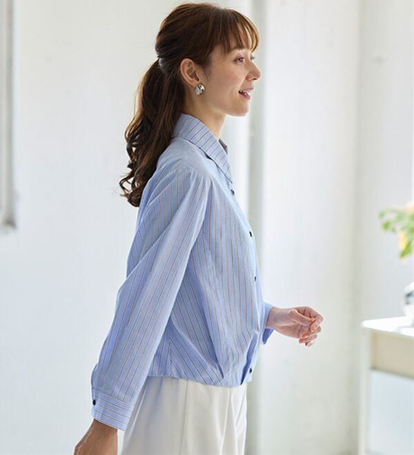 BELLUNA（ベルーナ）の「ぽわんと可愛いタック使いシャツブラウス（シャツ）」｜詳細画像