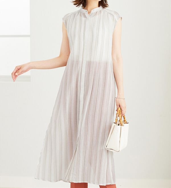 BELLUNA（ベルーナ）の「ラメ入りストライプ柄シアーロングシャツ（シャツワンピース）」｜詳細画像