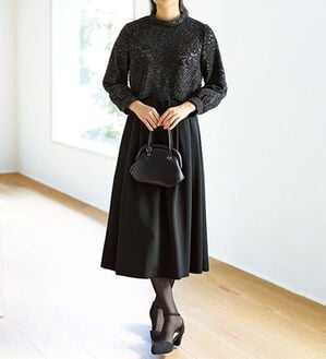 BELLUNA（ベルーナ）の「花柄レース使いドッキングワンピース（ブラックフォーマル（喪服・礼服））」｜詳細画像