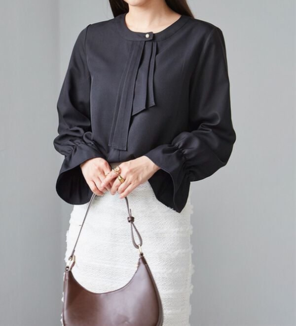 RANAN（ラナン）の「パール付きボウタイブラウス（ブラウス）」｜詳細画像