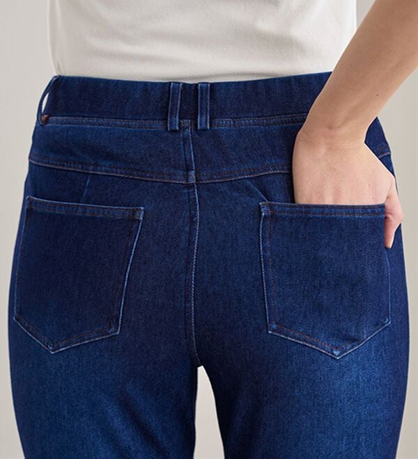 BELLUNA（ベルーナ）の「【再入荷】美ストレッチ素材アンクル丈レギンスパンツ（クロップドパンツ）」｜詳細画像