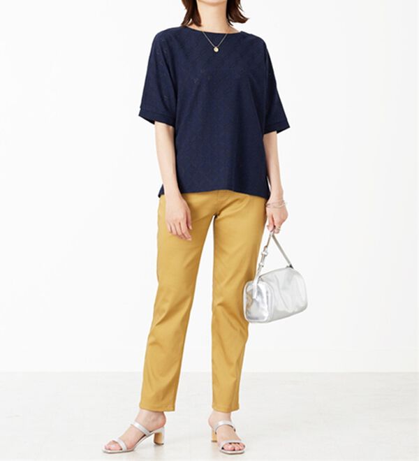 BELLUNA（ベルーナ）の「総レース素材ドルマンプルオーバー（カットソー）」｜詳細画像