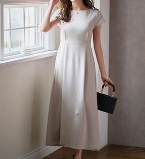 RANAN（ラナン）の「上品見えバックギャザーワンピース（その他ワンピース）」｜グレイッシュベージュ