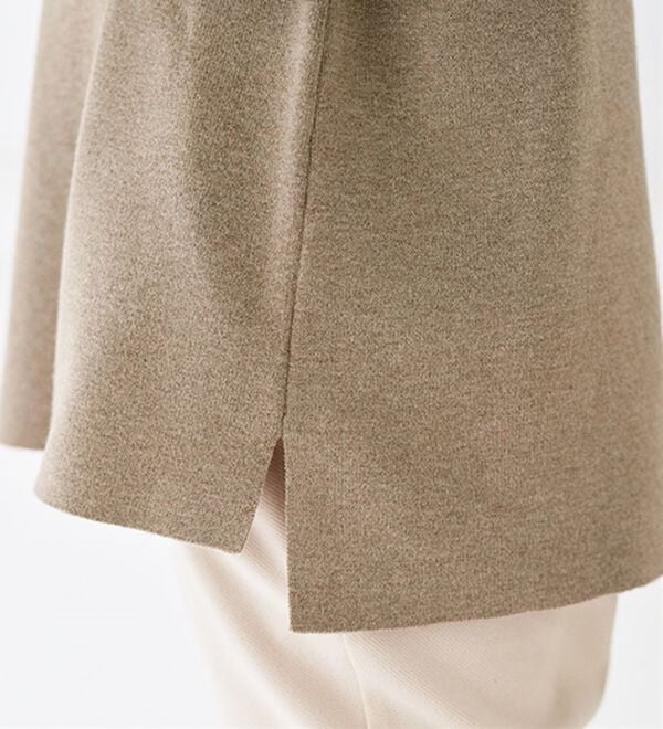 BELLUNA（ベルーナ）の「もちもち袖ボタンニットプルオーバー（ニット・セーター）」｜詳細画像