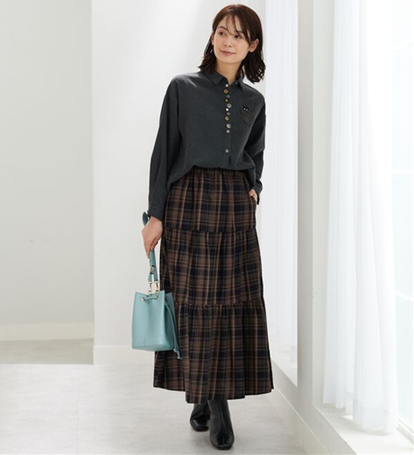 BELLUNA（ベルーナ）の「アニマル刺しゅう多ボタンデザインブラウス（ブラウス）」｜詳細画像