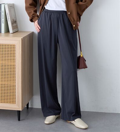 Viola e Viola（ヴィオラ エ ヴィオラ）の「さらテロ楽ちんストレートパンツ【選べる丈】（フルレングスパンツ）」