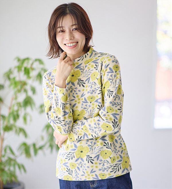 LAVIENNE（ラヴィエンヌ）の「薄手ストレッチフリースのプリントハイネック長袖（ニット・セーター）」｜詳細画像