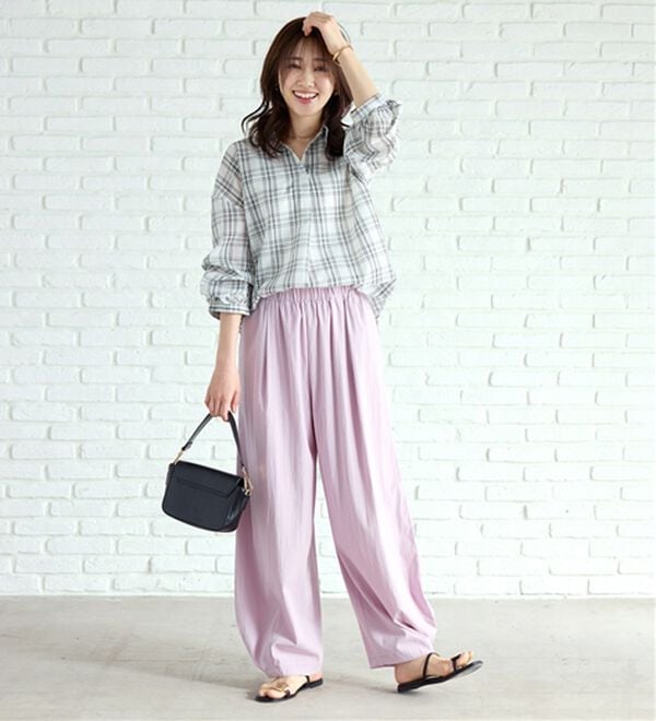 BELLUNA（ベルーナ）の「袖タックデザインスキッパーシャツ（シャツ）」｜詳細画像