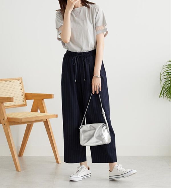 BELLUNA（ベルーナ）の「【嬉しい機能付き！】とろみ素材ドロスト使いワイドパンツ（ワイドパンツ・ガウチョ）」｜詳細画像