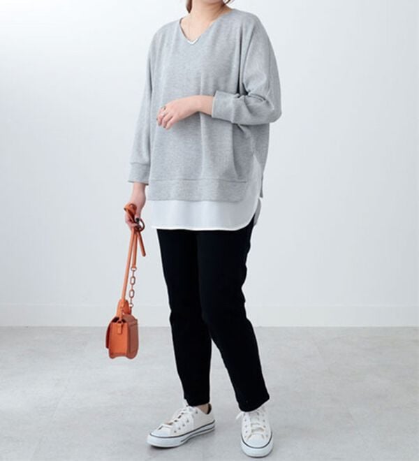 BELLUNA（ベルーナ）の「ラメ調レイヤード風プルオーバー（カットソー）」｜詳細画像