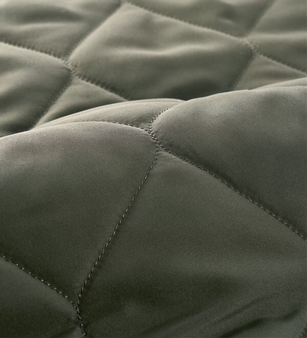 BELLUNA（ベルーナ）の「【洗える！】裏ファー素材中わたキルトベスト（ベスト）」｜詳細画像