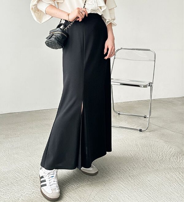 GeeRA（ジーラ）の「スリットマーメイドフレアスカート（ロングスカート）」｜ブラック