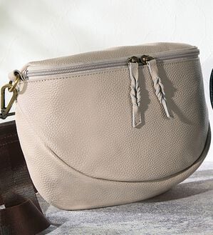 ルフラン（ルフラン）の「＜豊岡工房＞軽量ボディショルダー（ショルダーバッグ）」｜グレージュ