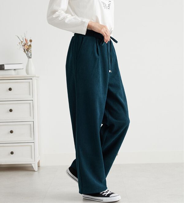 BELLUNA（ベルーナ）の「なめらかコーデュロイワイドパンツ（ワイドパンツ・ガウチョ）」｜詳細画像