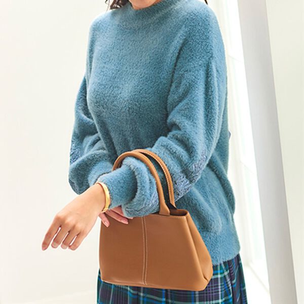 BELLUNA（ベルーナ）の「ふんわりシャギー袖レース使いセーター（ニット・セーター）」｜詳細画像