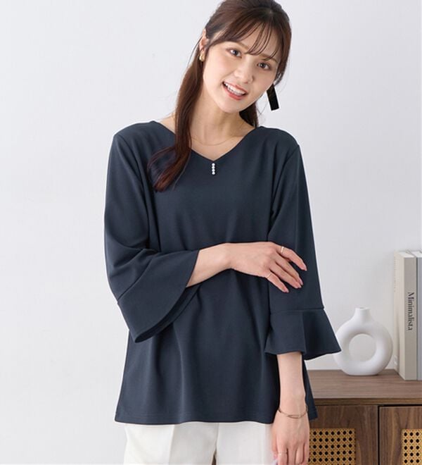alotta（アロッタ）の「パール調ボタンフレアー袖ブラウスＴシャツ（ブラウス）」｜詳細画像
