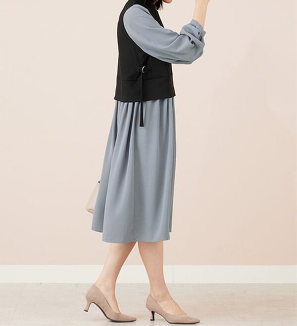 BELLUNA（ベルーナ）の「袖タックデザイン異素材切替ワンピース（その他ワンピース）」｜詳細画像