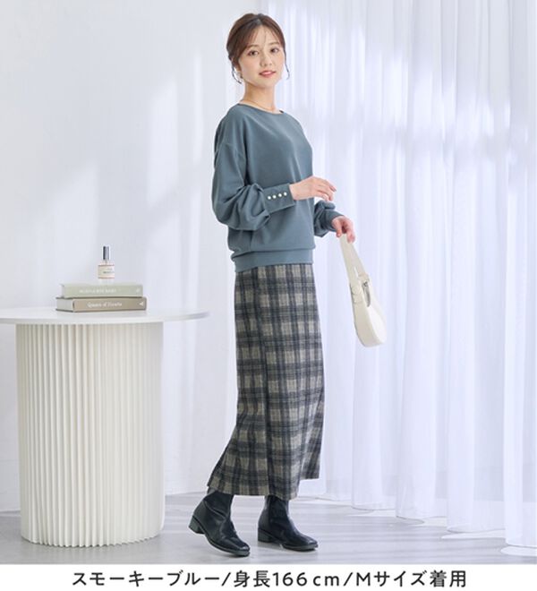 alotta（アロッタ）の「パール調ボタン柔らかカットソーゆるトップス（カットソー）」｜詳細画像