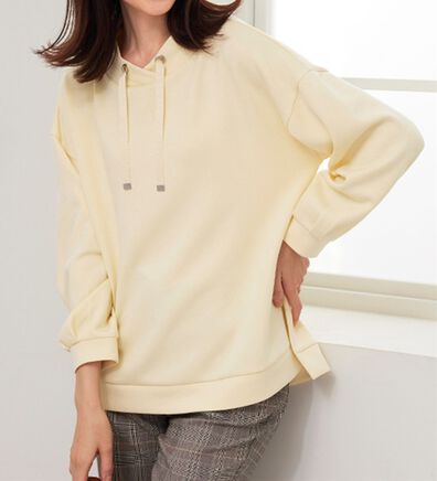 BELLUNA（ベルーナ）の「上品見えとろみワイドネックプルオーバー（カットソー）」